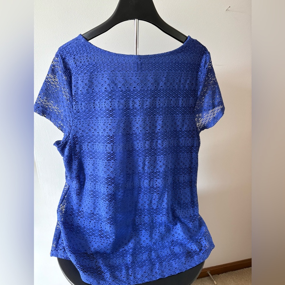 NEW WITH TAGS: Leo & Nicole Blue Lace Lined Short Sleeve Blouse, Sheer SleevesXL - Picture 6 of 6